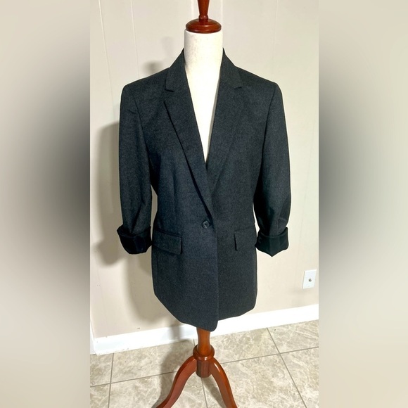 Lands’ End Classic Grey Wool Blazer, size 6 - Picture 1 of 3